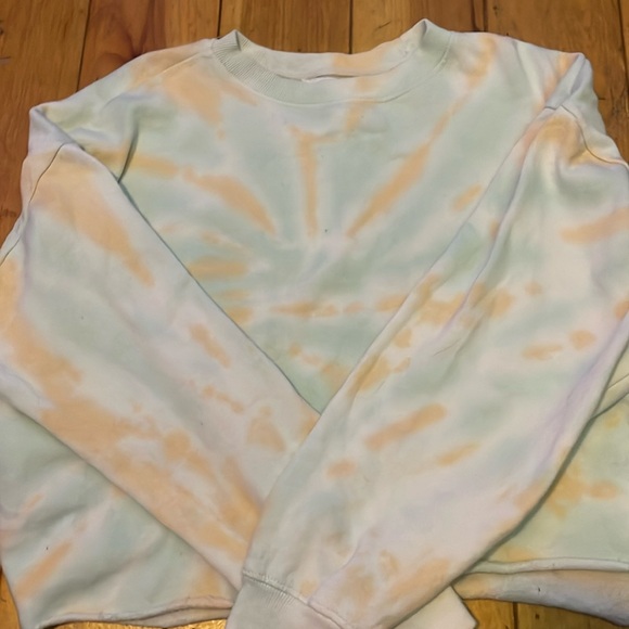 Be you; cropped sweater; large - Picture 1 of 2